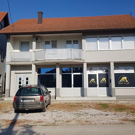 As Guesthouse Krzevici Exteriör bild