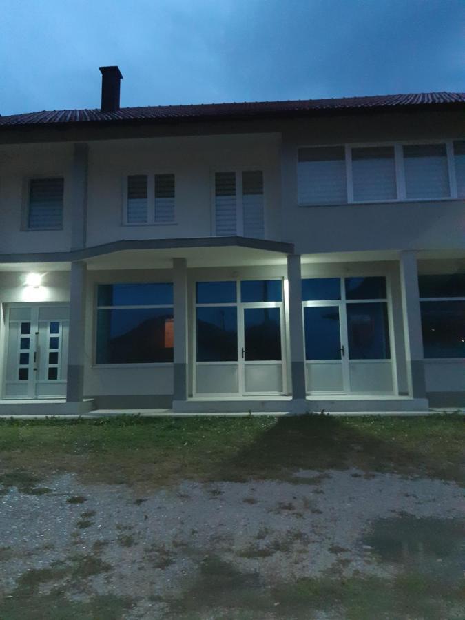 As Guesthouse Krzevici Exteriör bild