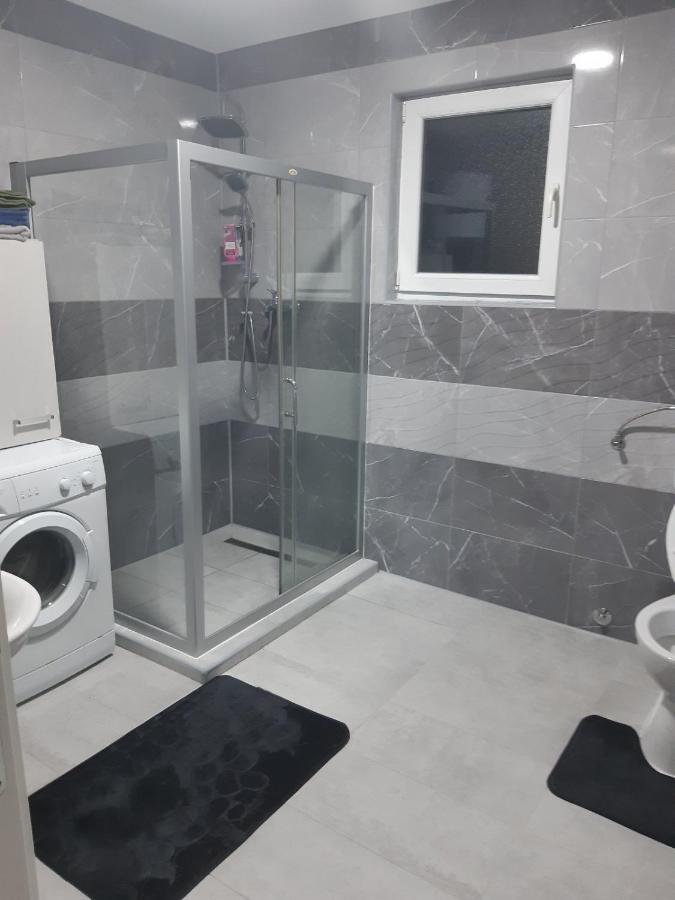 As Guesthouse Krzevici Exteriör bild